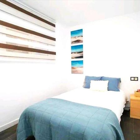 Stylish & Fully Furnished 3 Bedrooms Flat -4 Min Walk To Beautiful Beach Alicante Exterior foto